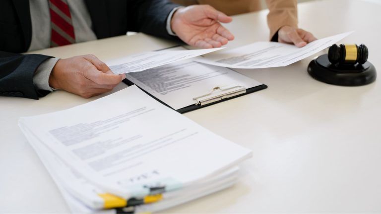La coherencia interna en el informe pericial es crucial